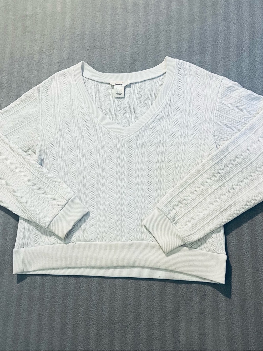 URBAN Romantics Cream V‑Neck Textured Knit Sweater
